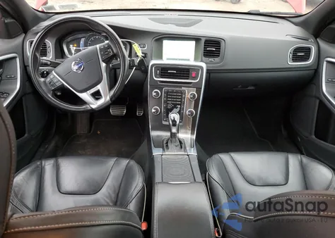 2016 Volvo S60 Polestar z USA, uszkodzony, nr VIN YV1902TS9G2390329